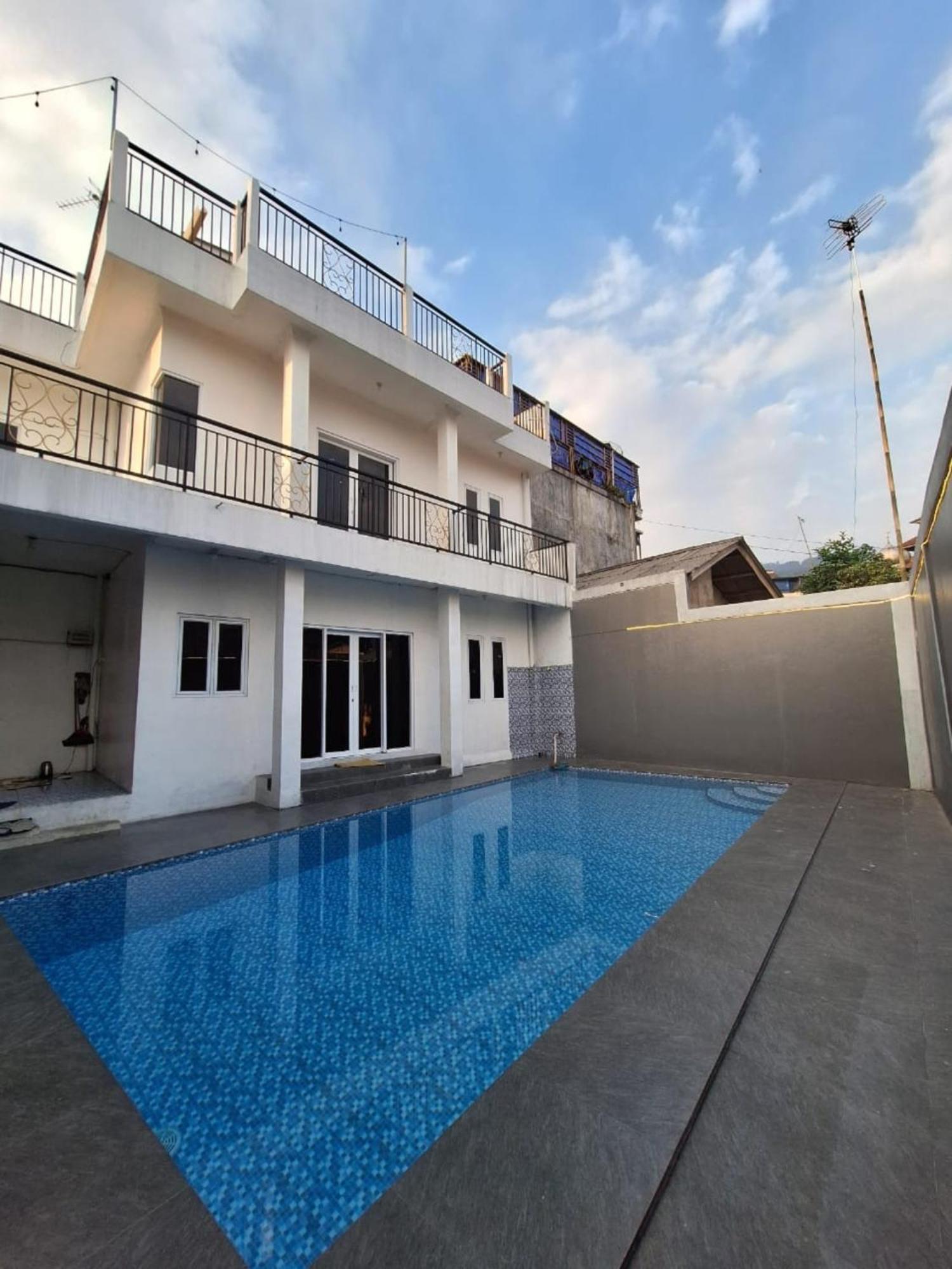 Villa Putih Cisarua Kültér fotó